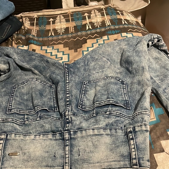 Jean - Picture 3 of 4